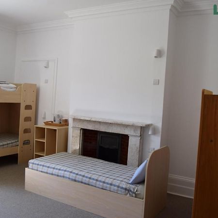 Fsc Juniper Hall Hostel 米克勒姆 外观 照片