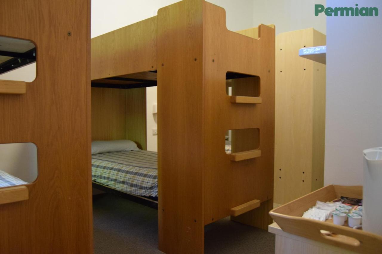Fsc Juniper Hall Hostel 米克勒姆 外观 照片